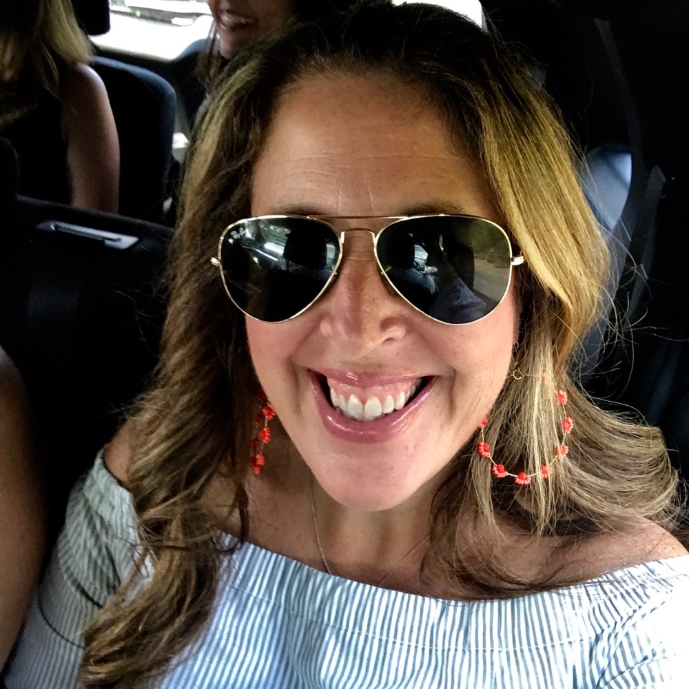 Meet your Posher, Nicole